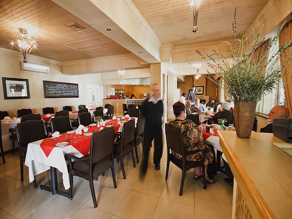 The Swellengrebel Hotel Swellendam Bagian luar foto