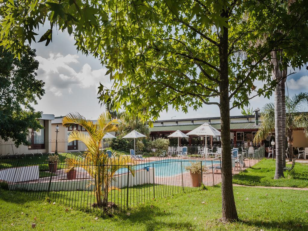 The Swellengrebel Hotel Swellendam Bagian luar foto