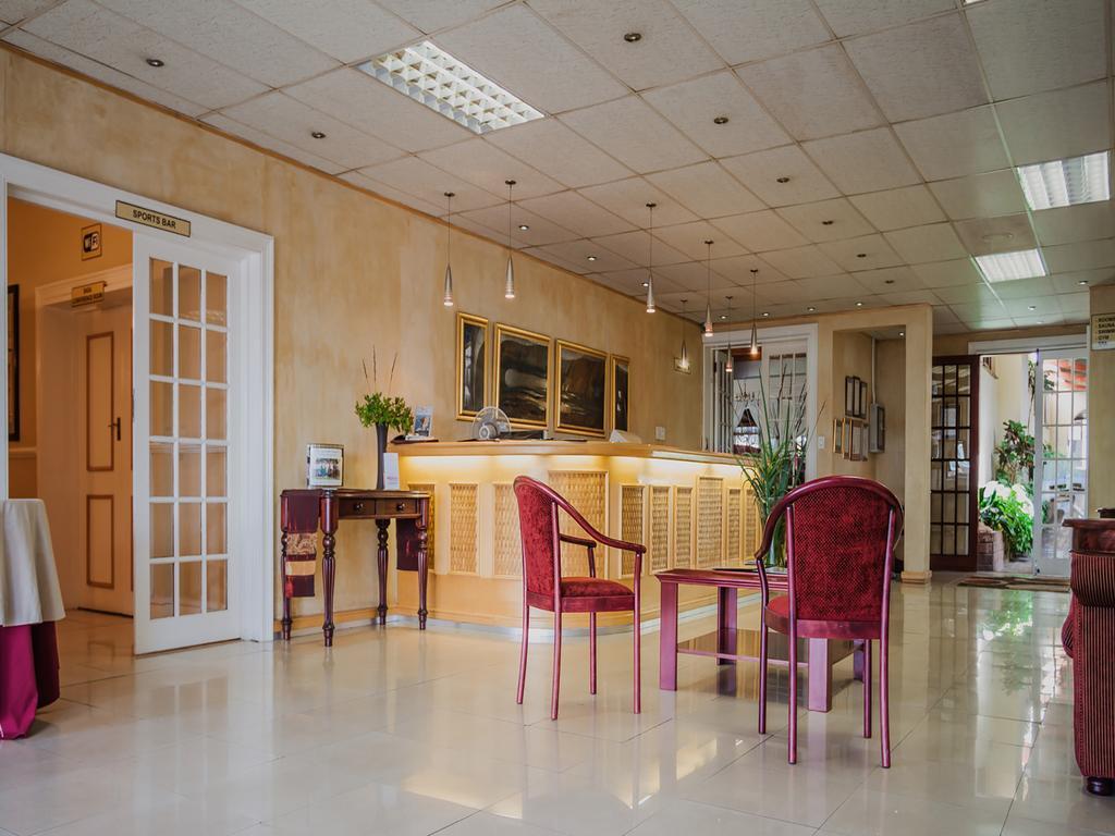 The Swellengrebel Hotel Swellendam Bagian luar foto